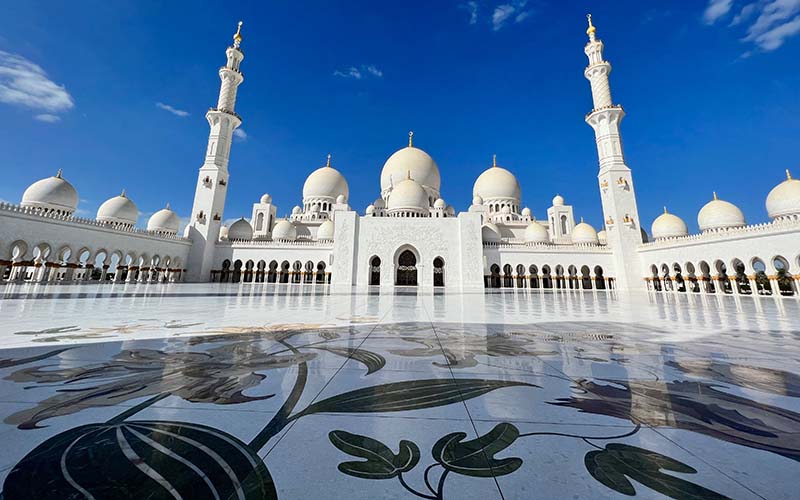 sheikh zayed grand mosque