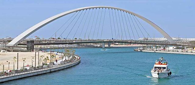 dubai-canal-view