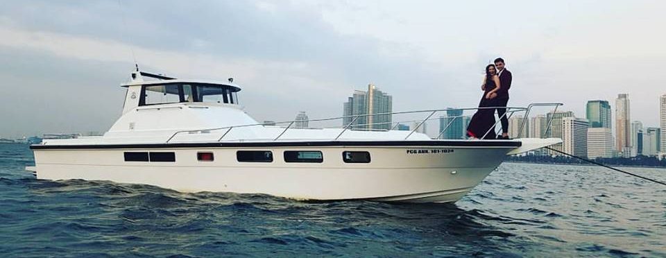 Couple proposing on Yacht