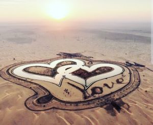 Love lake Dubai photos